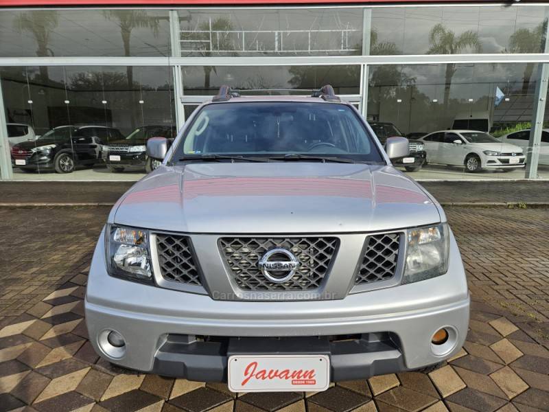 NISSAN - FRONTIER - 2012/2012 - Prata - R$ 89.900,00