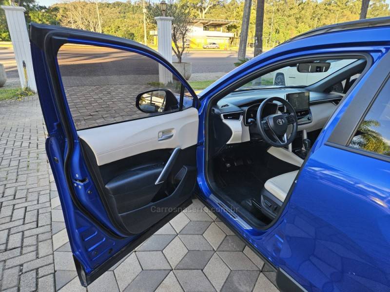 TOYOTA - COROLLA - 2023/2023 - Azul - R$ 166.900,00