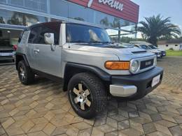 TOYOTA - FJCRUISER - 2007/2007 - Prata - R$ 269.900,00