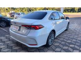 TOYOTA - COROLLA - 2024/2024 - Branca - R$ 144.537,00