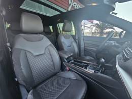 JEEP - COMMANDER - 2022/2022 - Dourada - R$ 225.900,00