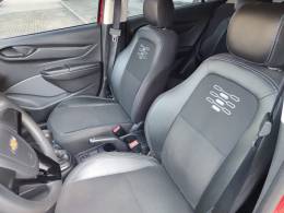 CHEVROLET - ONIX - 2019/2020 - Vermelha - R$ 59.900,00