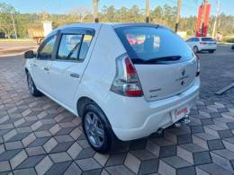 RENAULT - SANDERO - 2014/2014 - Branca - R$ 36.900,00