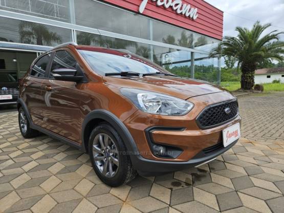 FORD - KA - 2020/2020 - Marrom - R$ 54.900,00