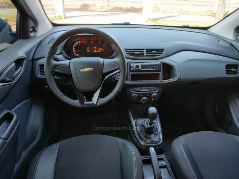 CHEVROLET - ONIX - 2019/2020 - Vermelha - R$ 59.900,00