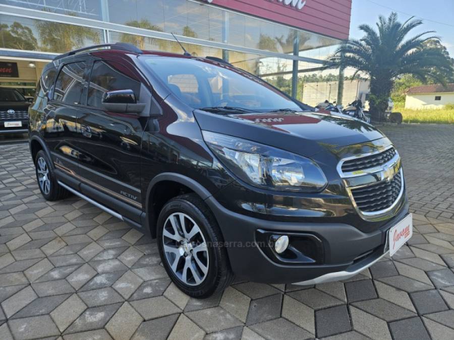 CHEVROLET - SPIN - 2016/2016 - Preta - R$ 59.900,00