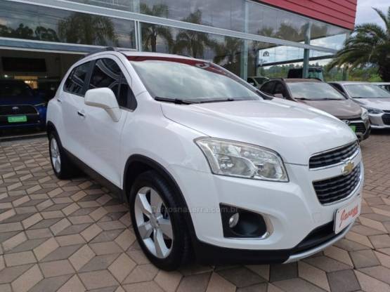 CHEVROLET - TRACKER - 2014/2014 - Branca - R$ 69.900,00