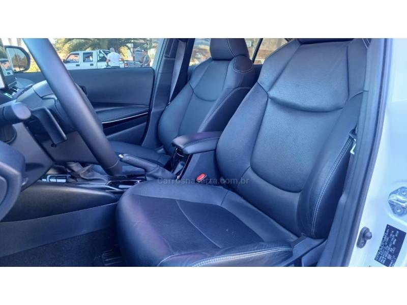 TOYOTA - COROLLA - 2024/2024 - Branca - R$ 144.537,00