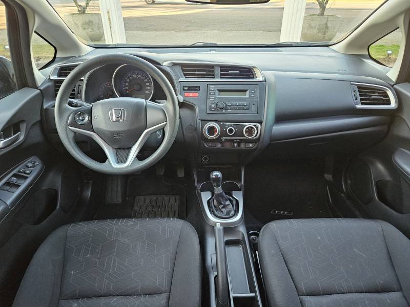 HONDA - FIT - 2017/2017 - Preta - R$ 68.900,00