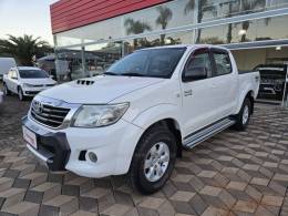 TOYOTA - HILUX - 2013/2013 - Branca - R$ 135.900,00