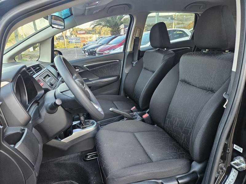 HONDA - FIT - 2017/2017 - Preta - R$ 68.900,00