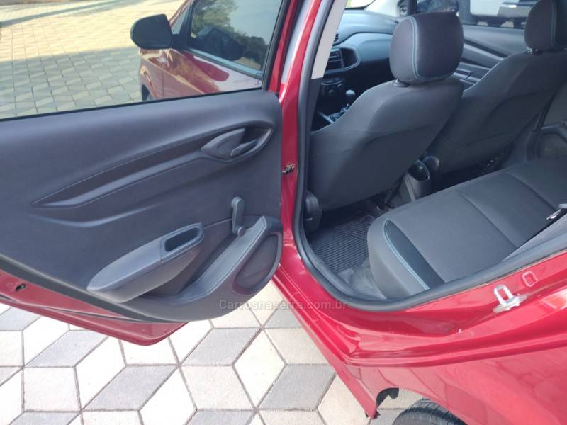 CHEVROLET - ONIX - 2019/2020 - Vermelha - R$ 59.900,00