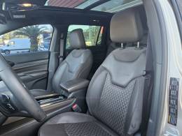 JEEP - COMMANDER - 2022/2022 - Dourada - R$ 225.900,00