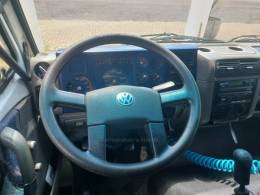 VOLKSWAGEN - 7-110 - 2003/2003 - Branca - R$ 99.900,00