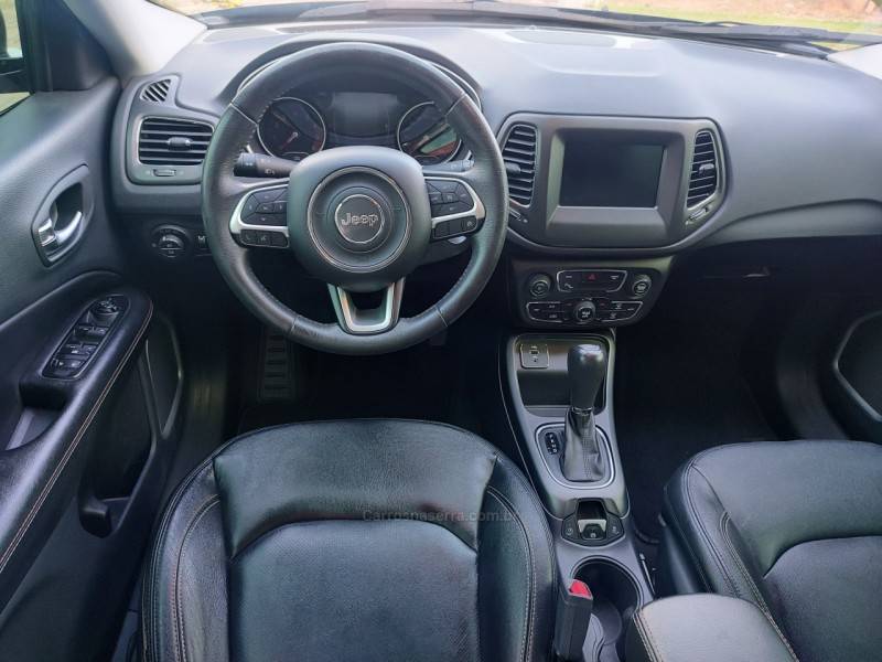 JEEP - COMPASS - 2018/2018 - Preta - R$ 95.900,00