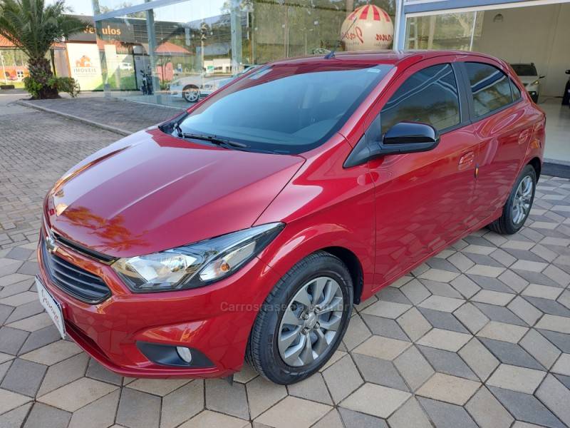 CHEVROLET - ONIX - 2019/2020 - Vermelha - R$ 59.900,00